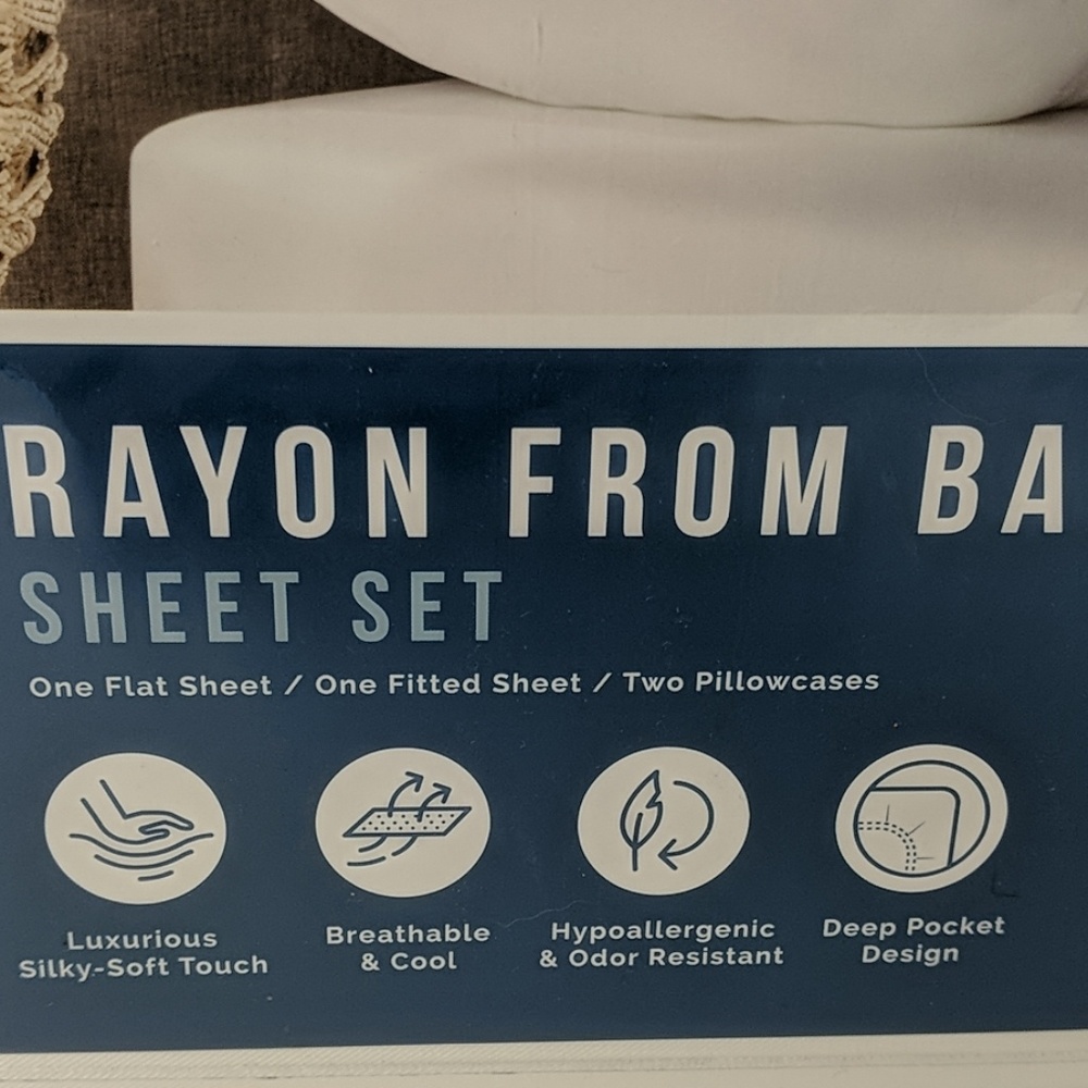 Rayon from Bamboo Queen Sized Sheet Set 4 Piece - Picture 3 of 3